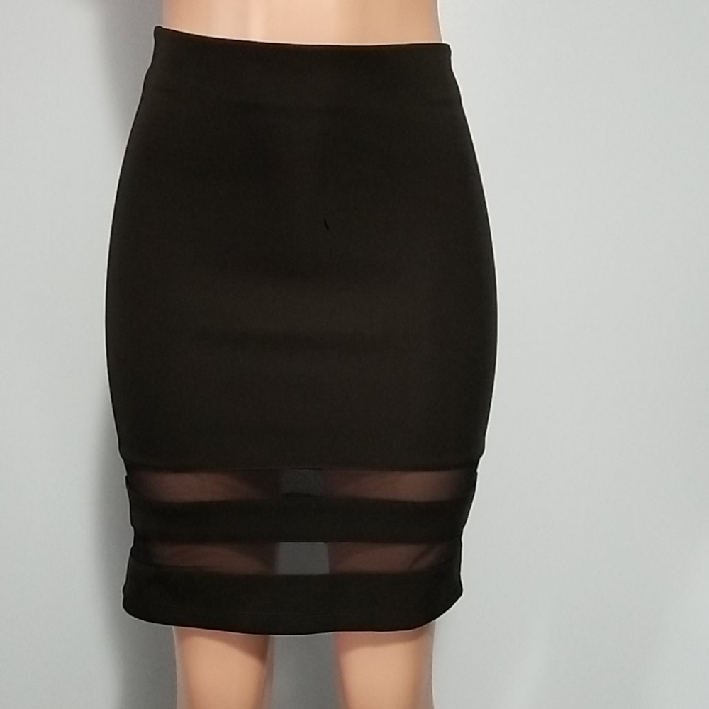 🤑FOR BUNDLES ONLY🤑 DIVIDED BLACK PENCIL SKIRT